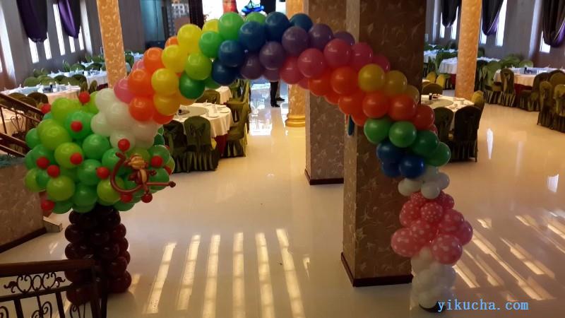 烟台艺品气球装饰生日宝宝宴会气球装饰布置婚礼气球装饰布置-图1